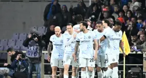 La festa che milanesi e tifosi hanno già sognato: uno scudetto fatto di autobus scoperti e cori all’ombra del Duomo