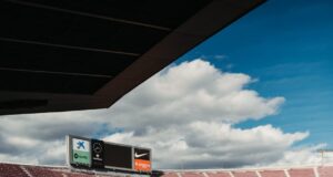Bastoni e Barcellona: tra sogni estivi, priorità di mercato e una sfida di bilancio Bastoni e Barcellona: tra sogni estivi, priorità di mercato e una sfida di bilancio
