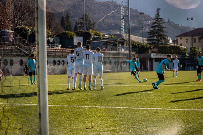 Formazioni, ironia e sogni di Coppa: Lazio-Inter tra Thuram, Sucic e Sarri