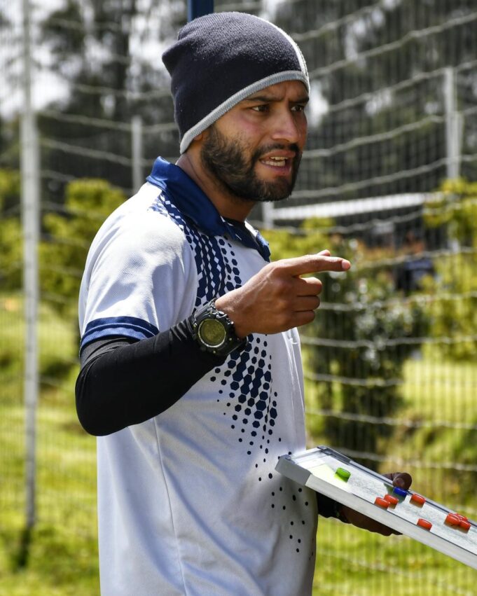 Inter di Chivu: ironia, idee di gioco e una strategia di mercato che sembra una partita a scacchi