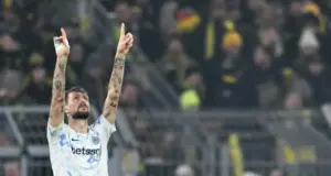 Addio Inter, ma resta in Serie A: Acerbi tra Monza e Genoa, l’alternativa domestica all’Arabia